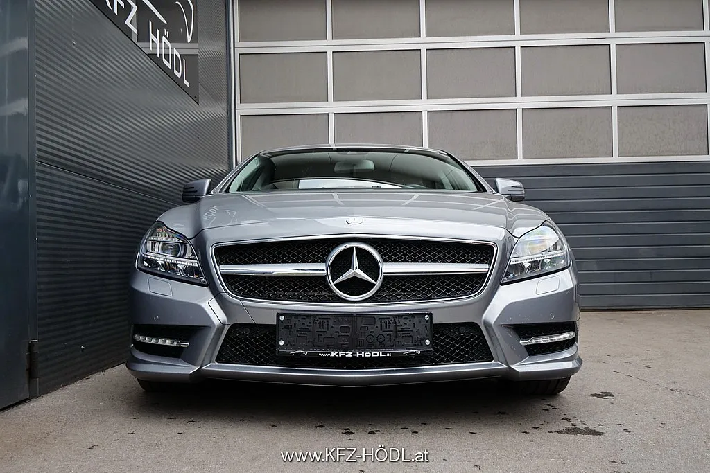 Mercedes-Benz CLS 500 Shooting Brake 4MATIC Aut. Image 3