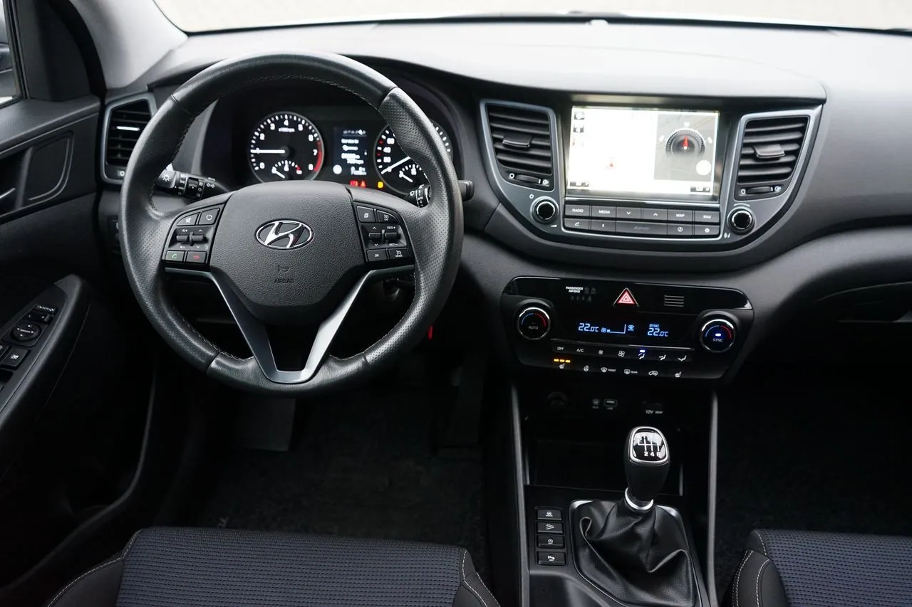 Hyundai Tucson 1.6 Advantage blue...  Image 8